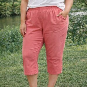 NWT, Rebecca Malone size 3X, pull on style capri pants.  Color:  Desert …